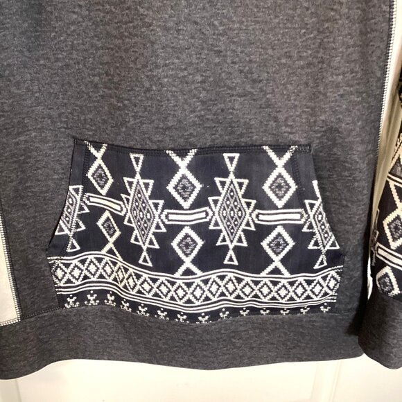 Burton Women's Hoodie Pullover Size S Kangaroo Pocket Black White Aztec Print - Picture 3 of 9